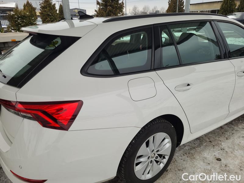  Skoda  Octavia  Combi (NX3)(2020) Oct.Co1.5TSI CNG 130 Ambit AT #4