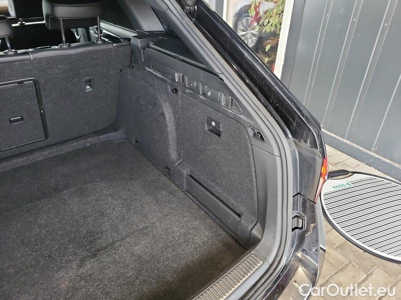  Skoda  Superb  Combi (3V5)(2015) Sup.C.FL2.0TDI 110 L&K AT #20