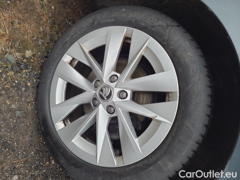  Skoda  Octavia  Combi (NX3)(2020) Oct.Combi 2.0TDI 110 Style AT #2