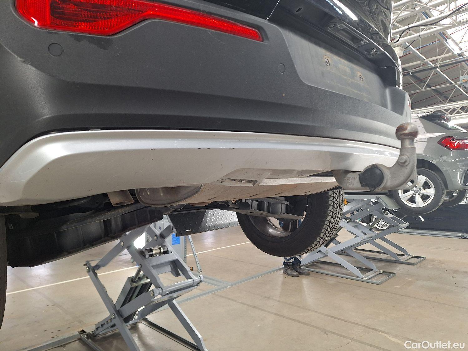  Volvo  XC 40 Volvo, XC40 '17, Volvo XC40 T5 Recharge Geartronic Inscription 5d #22