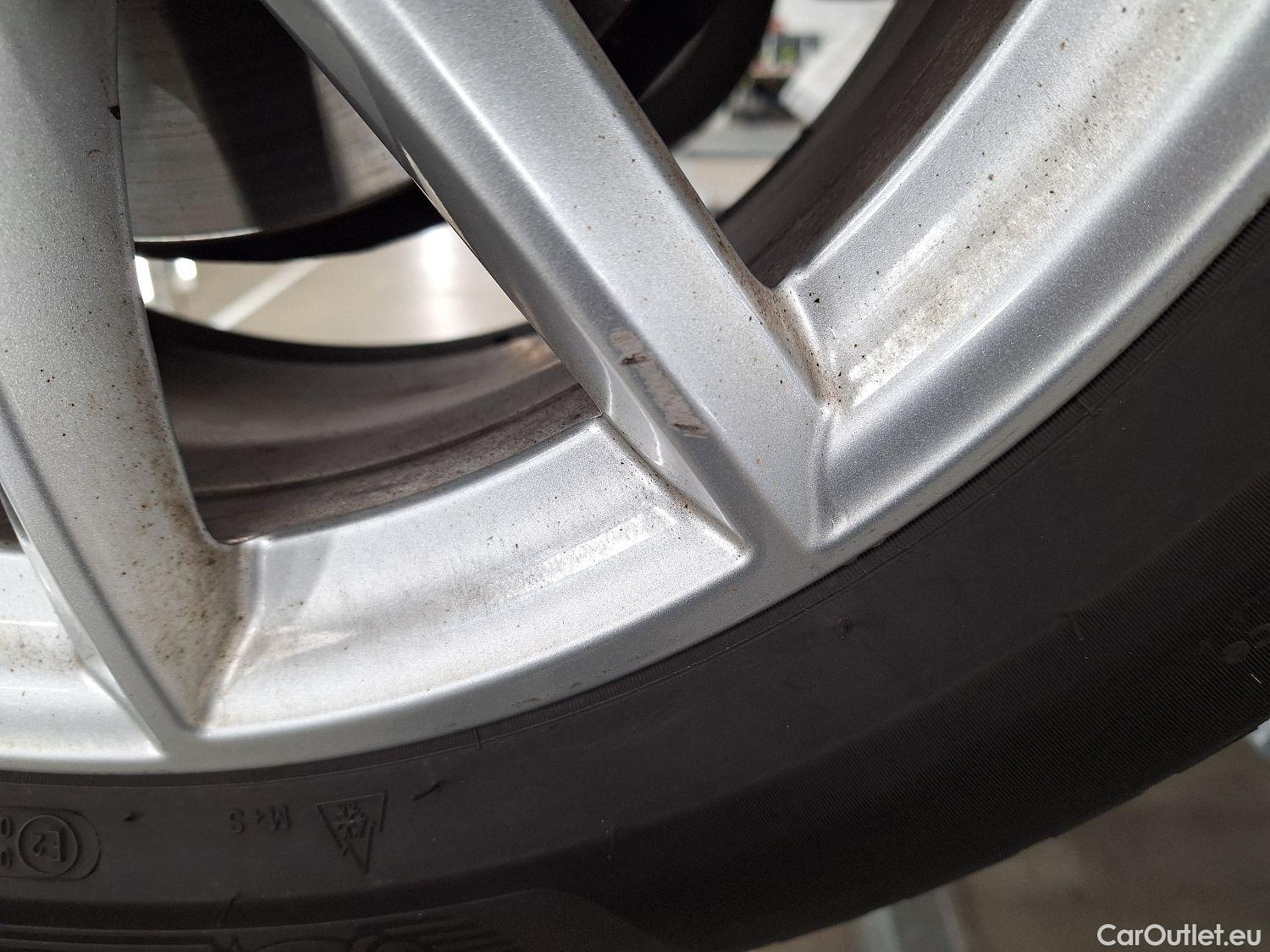  Bmw  X1 BMW,  FL'19, BMW  sDrive16dA (85 kW) 5d #27