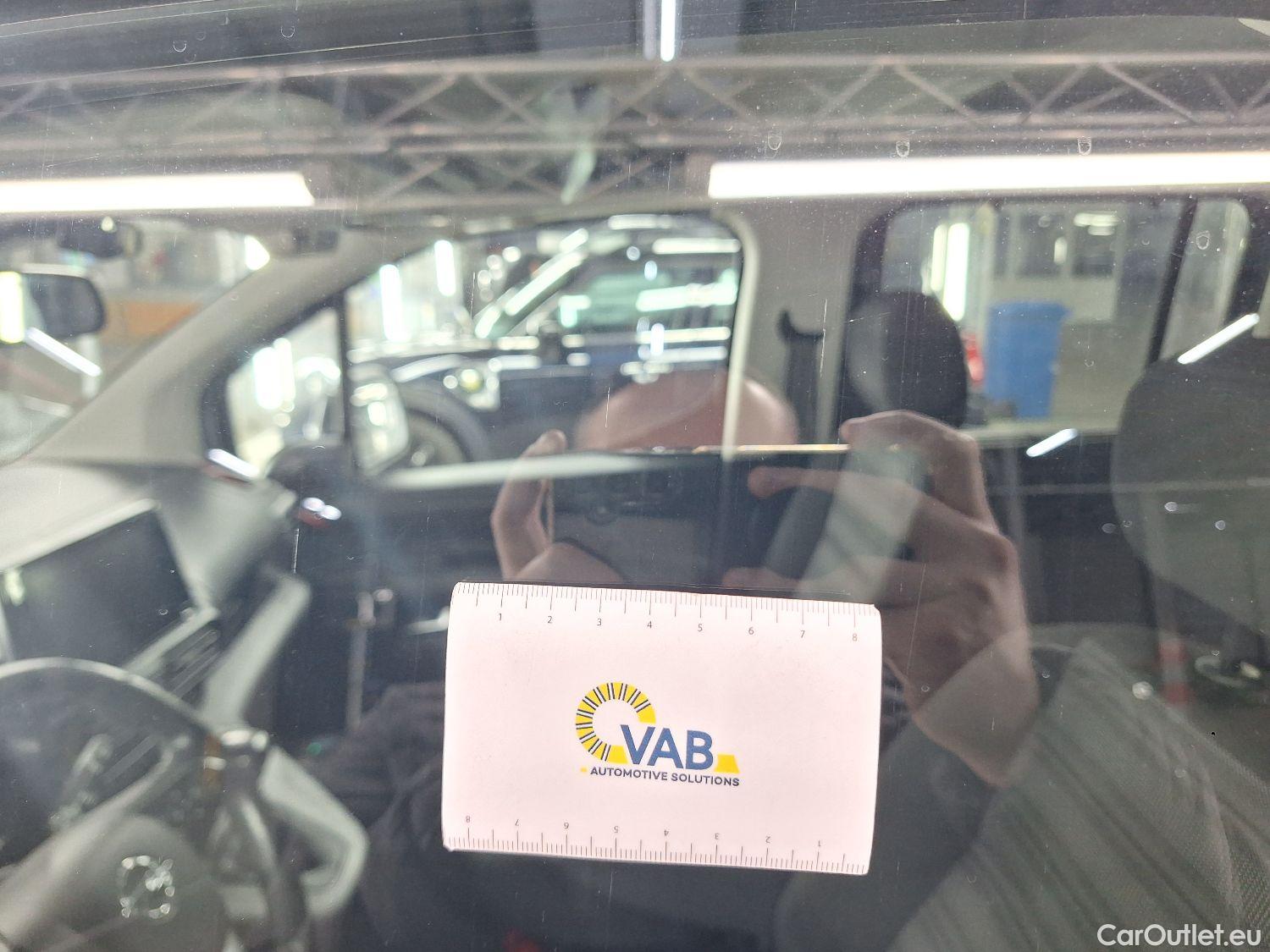  Opel  Combo Opel,  Life '18, Opel  Life 1.5 Turbo D BlueI 96kW S/S Eleganc #47