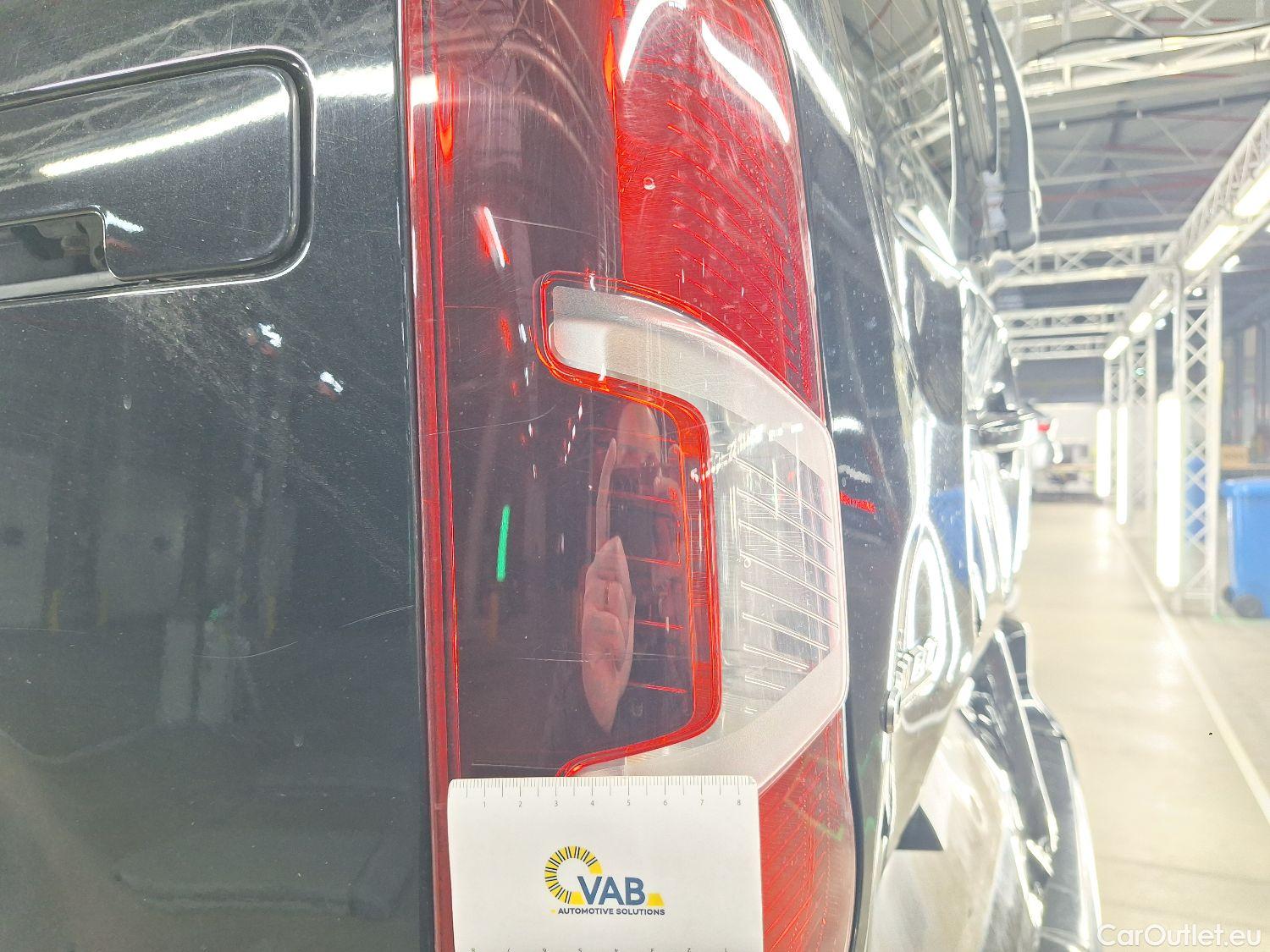  Opel  Combo Opel,  Life '18, Opel  Life 1.5 Turbo D BlueI 96kW S/S Eleganc #36