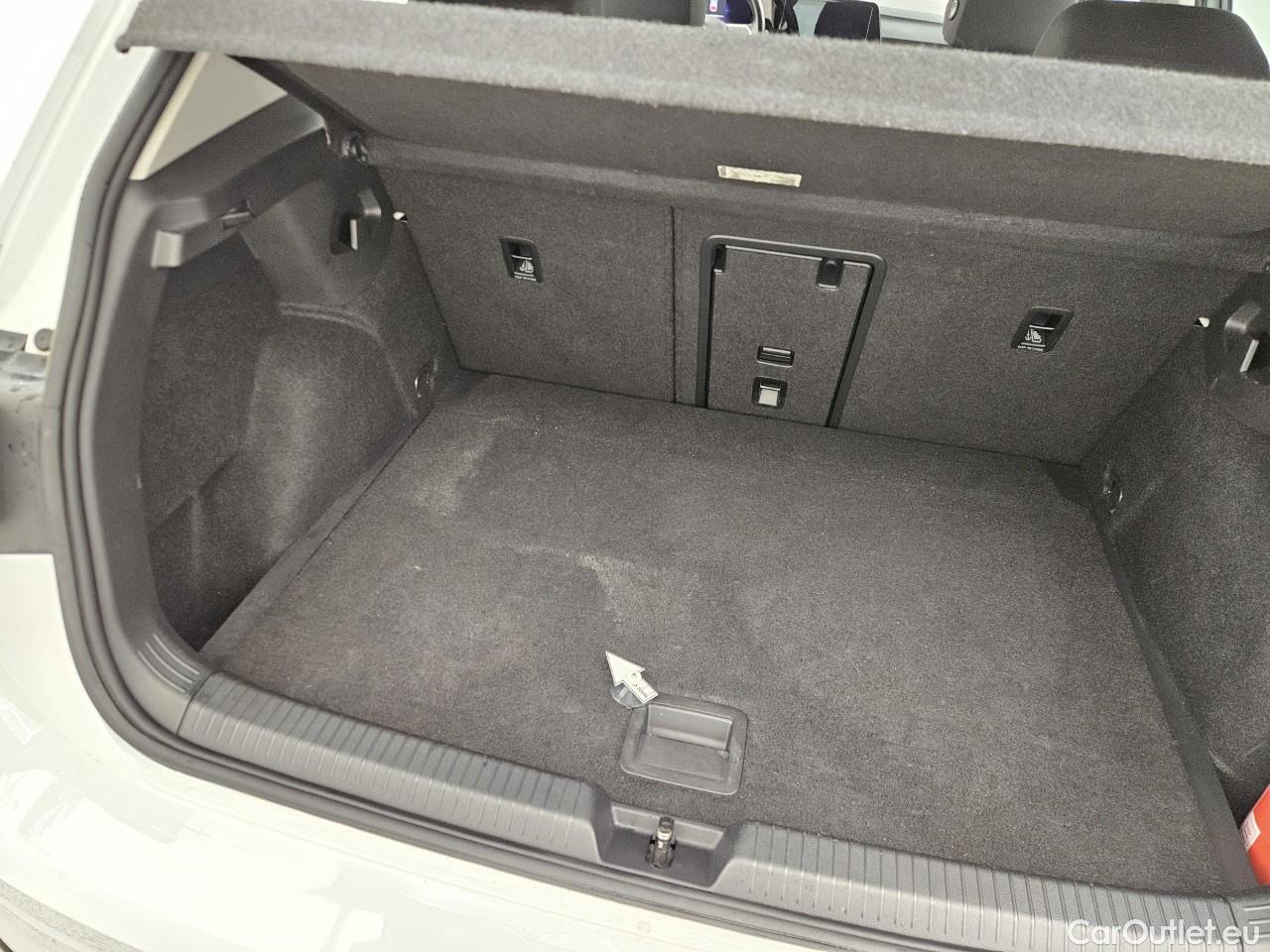  Volkswagen  Golf  Life 1.5 eTSI ACT DSG mild-Hybrid #27