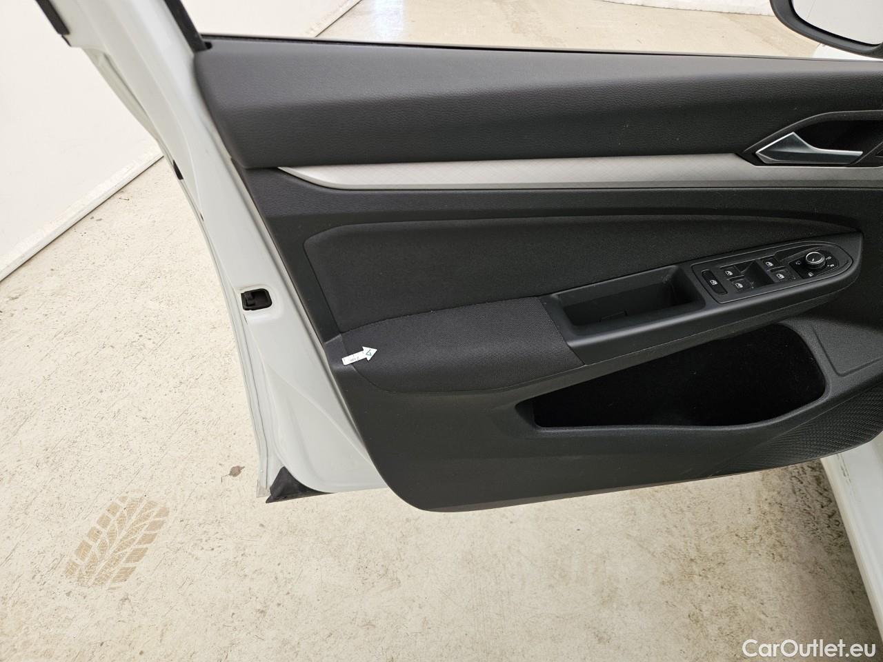  Volkswagen  Golf  Life 1.5 eTSI ACT DSG mild-Hybrid #18