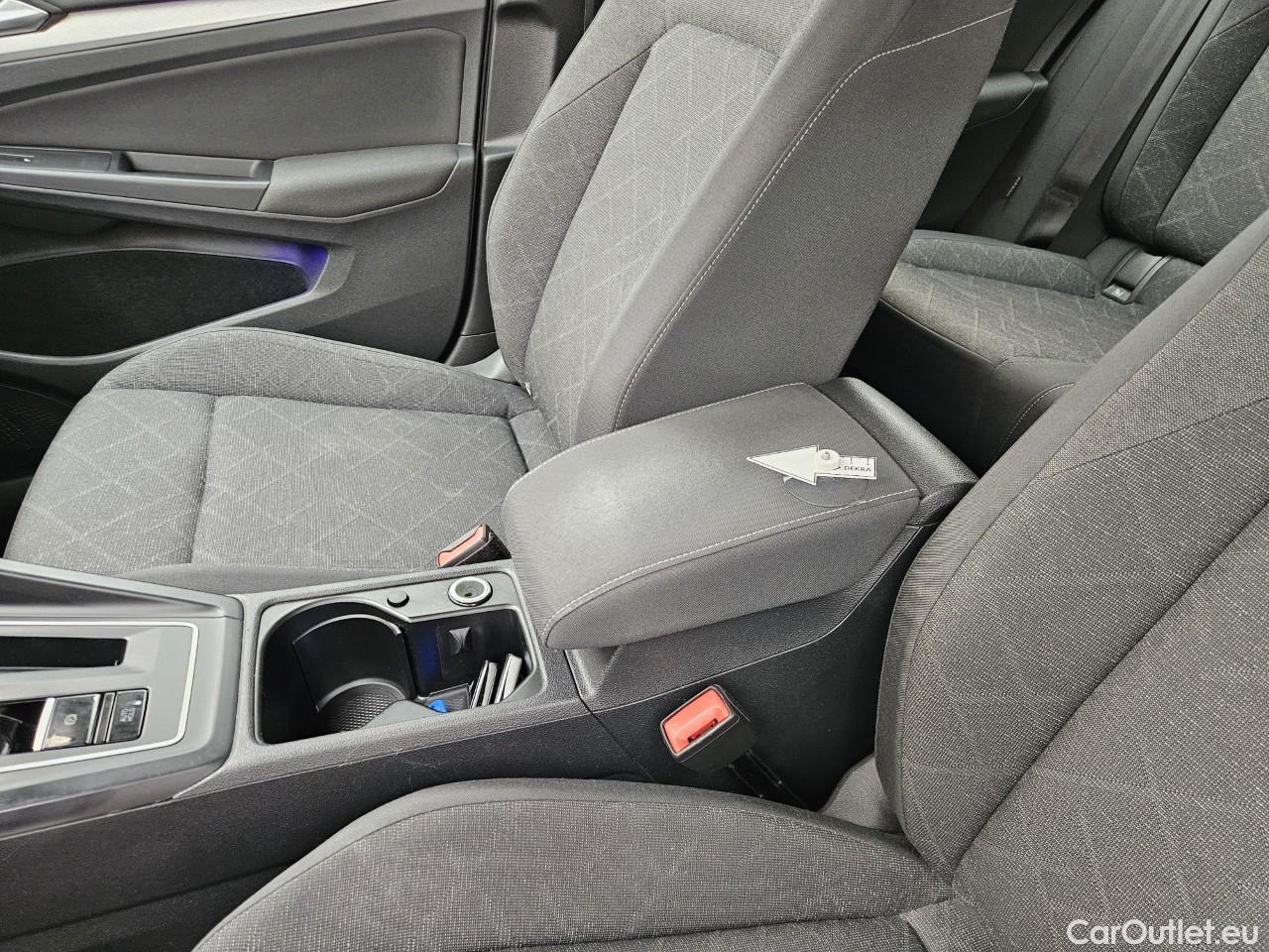  Volkswagen  Golf  Life 1.5 eTSI ACT DSG mild-Hybrid #18