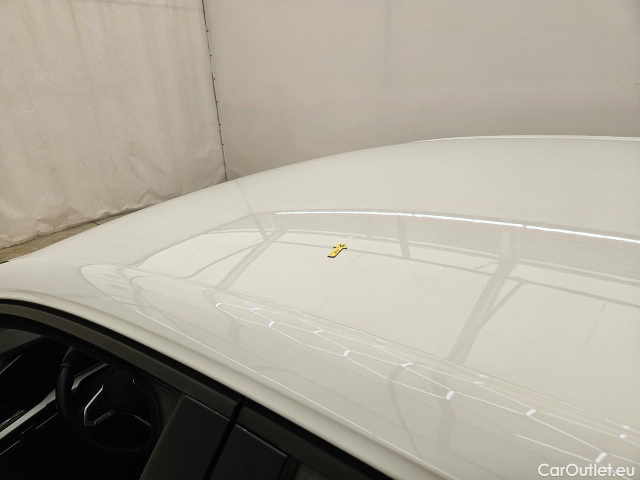  Volkswagen  Golf  Life 1.5 eTSI ACT DSG mild-Hybrid #9