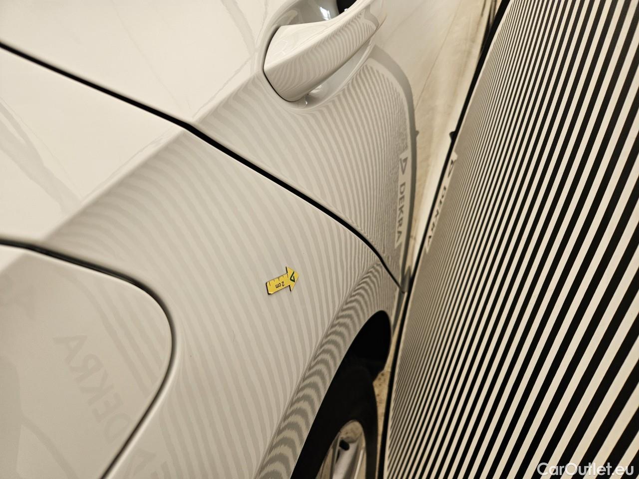  Volkswagen  Golf  Life 1.5 eTSI ACT DSG mild-Hybrid #9