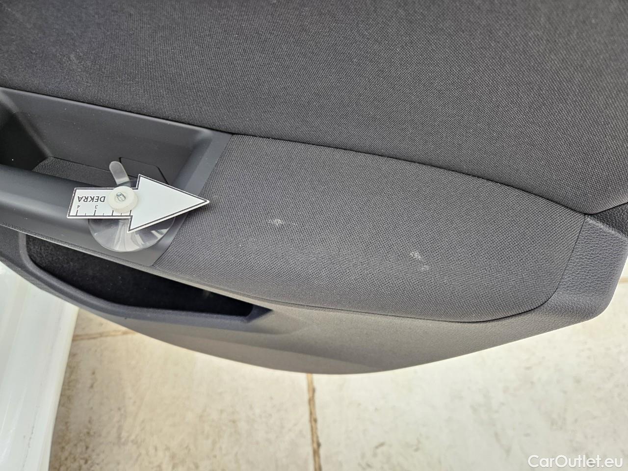  Volkswagen  Golf  Life 1.5 eTSI ACT DSG mild-Hybrid #36