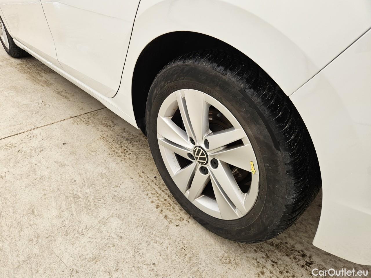  Volkswagen  Golf  Life 1.5 eTSI ACT DSG mild-Hybrid #18