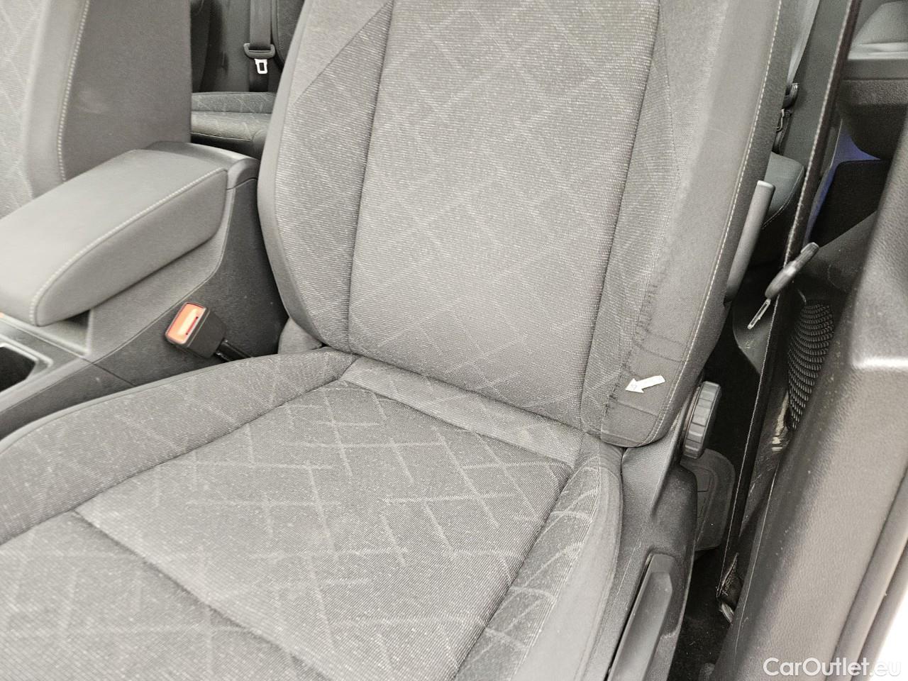  Volkswagen  Golf  Life 1.5 eTSI ACT DSG mild-Hybrid #23