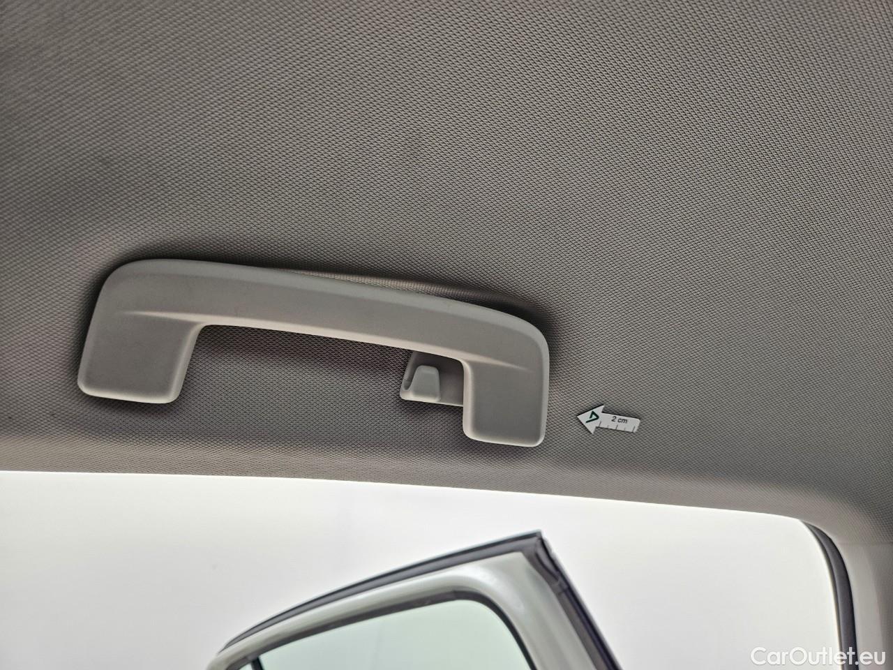  Volkswagen  Golf  Life 1.5 eTSI ACT DSG mild-Hybrid #33