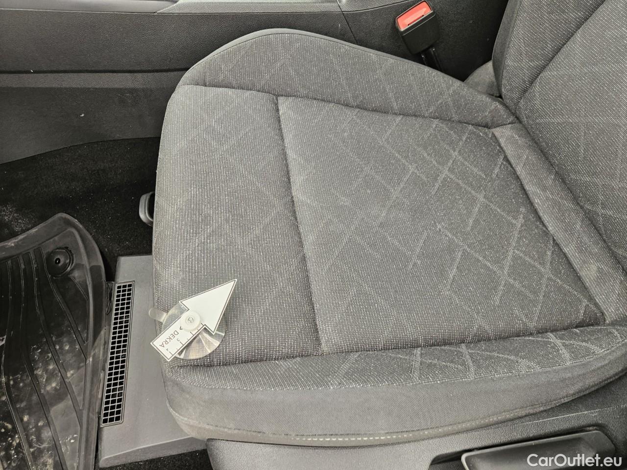  Volkswagen  Golf  Life 1.5 eTSI ACT DSG mild-Hybrid #21