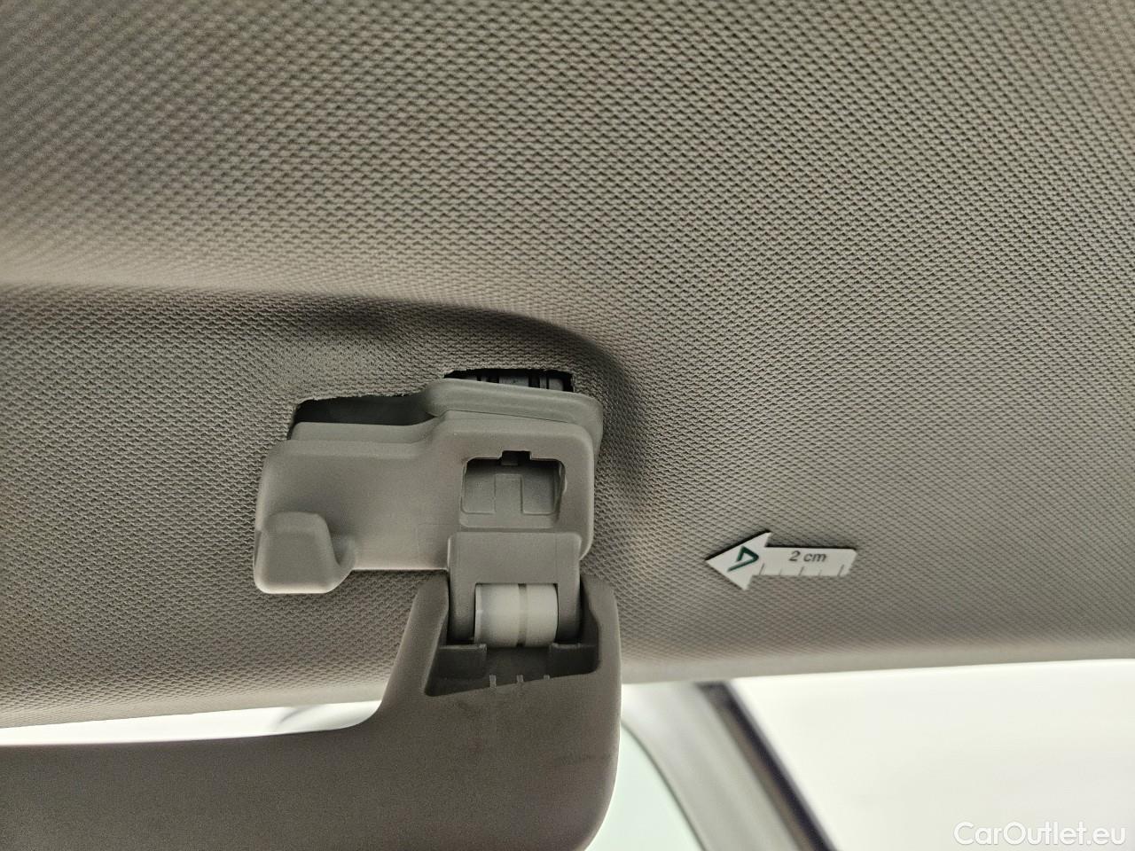  Volkswagen  Golf  Life 1.5 eTSI ACT DSG mild-Hybrid #34