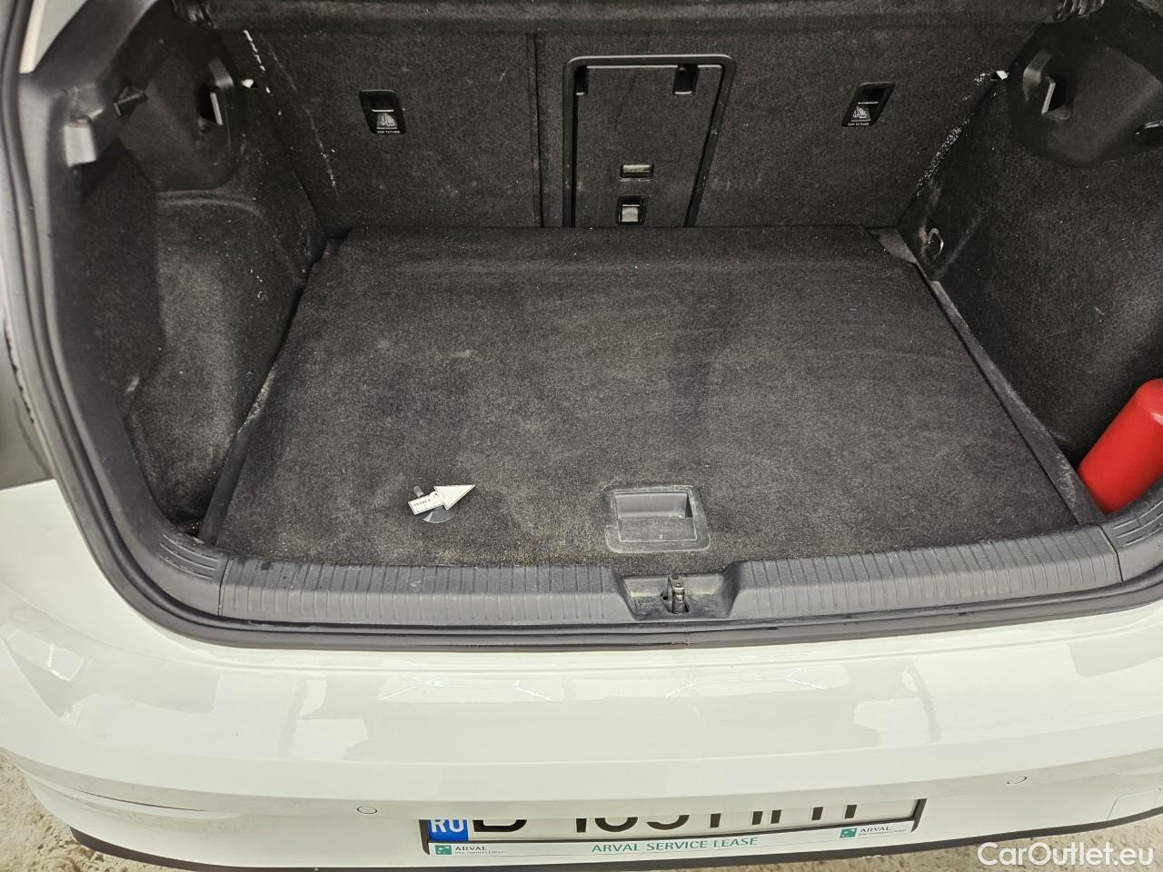  Volkswagen  Golf  Life 1.5 eTSI ACT DSG mild-Hybrid #46