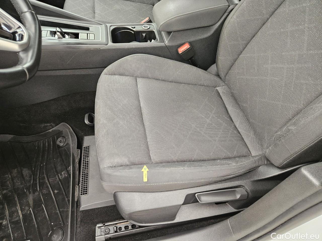  Volkswagen  Golf  Life 1.5 eTSI ACT DSG mild-Hybrid #16