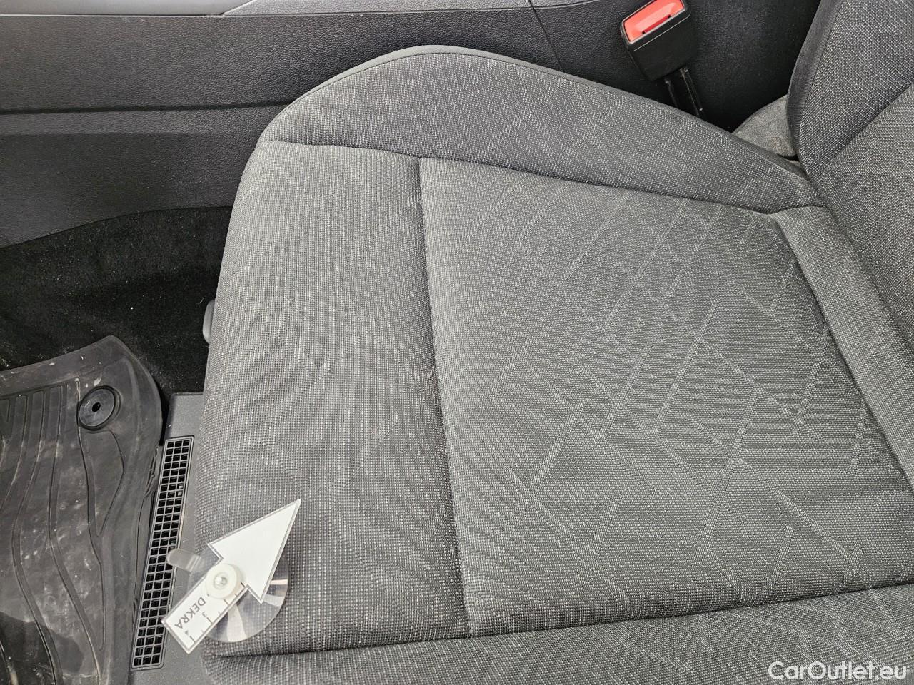  Volkswagen  Golf  Life 1.5 eTSI ACT DSG mild-Hybrid #21