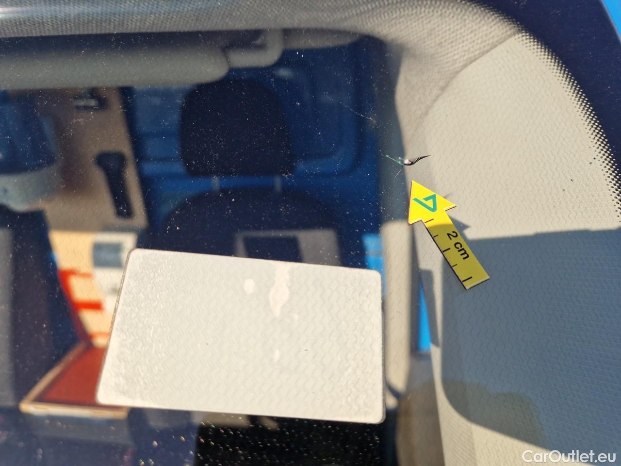  Volkswagen  Crafter 2.0l 3.5 75kW L4H4 FWD #52