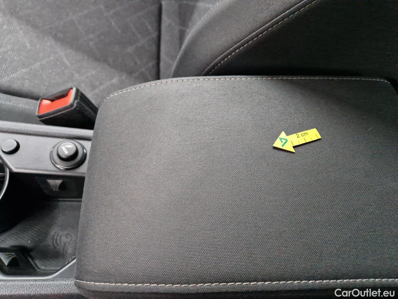  Volkswagen  Golf  2.0 TDI 116HP DSG Life Variant #34