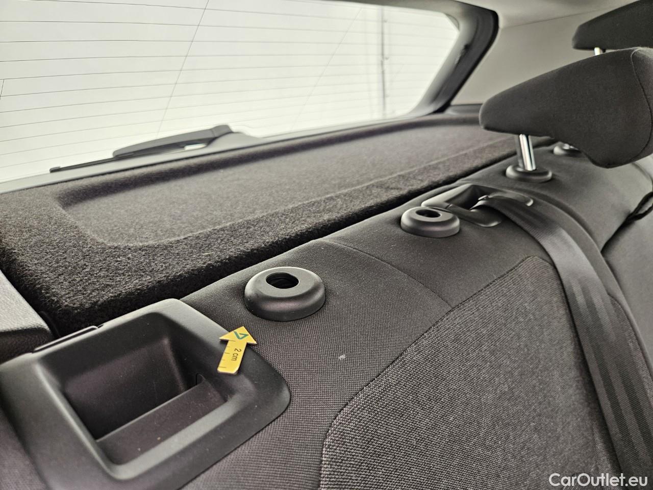  Volkswagen  Golf  Life 1.5 eTSI ACT DSG mild-Hybrid #39