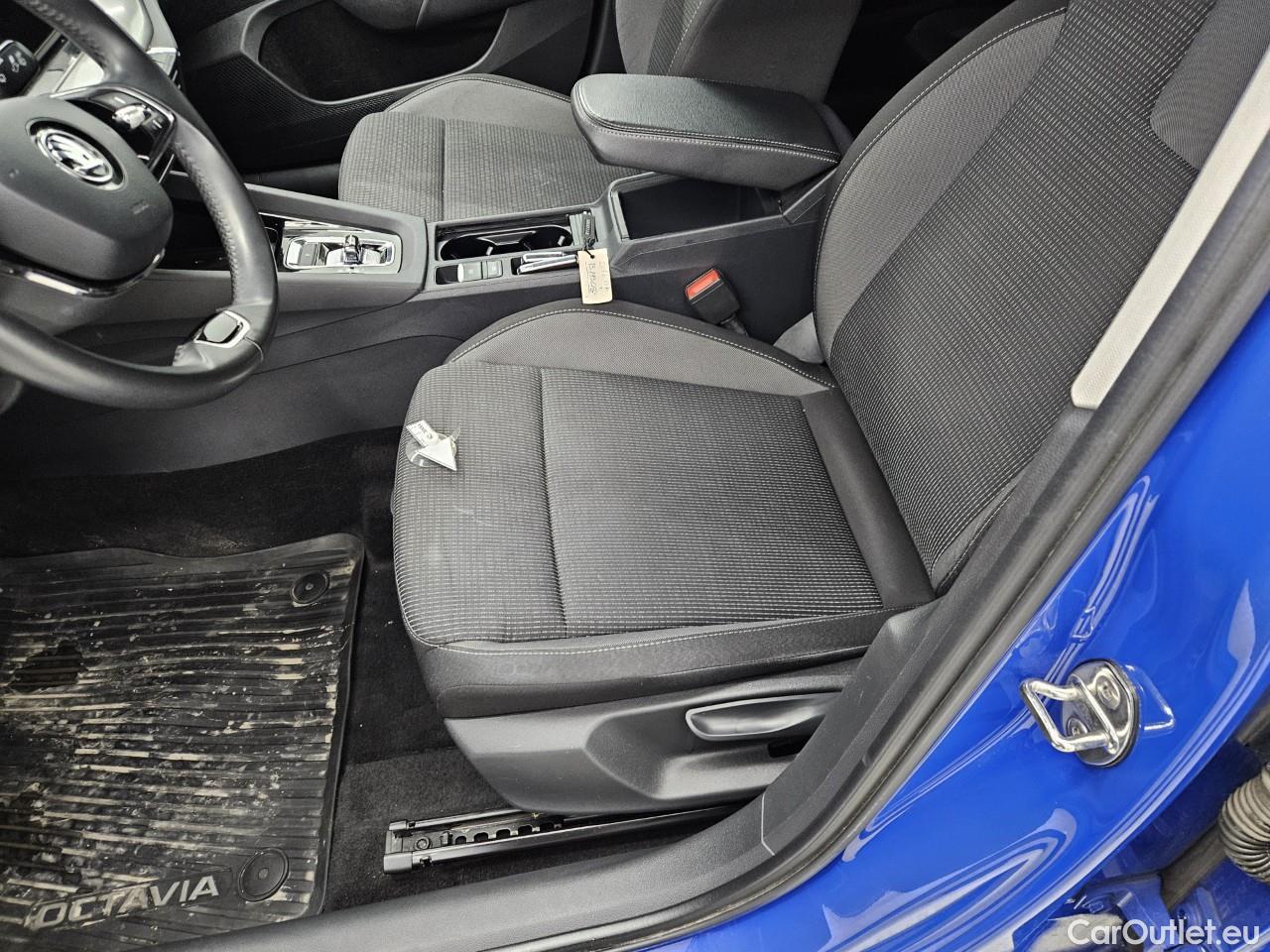  Skoda  Octavia 2.0 TDI 150CP Ambition DSG #40