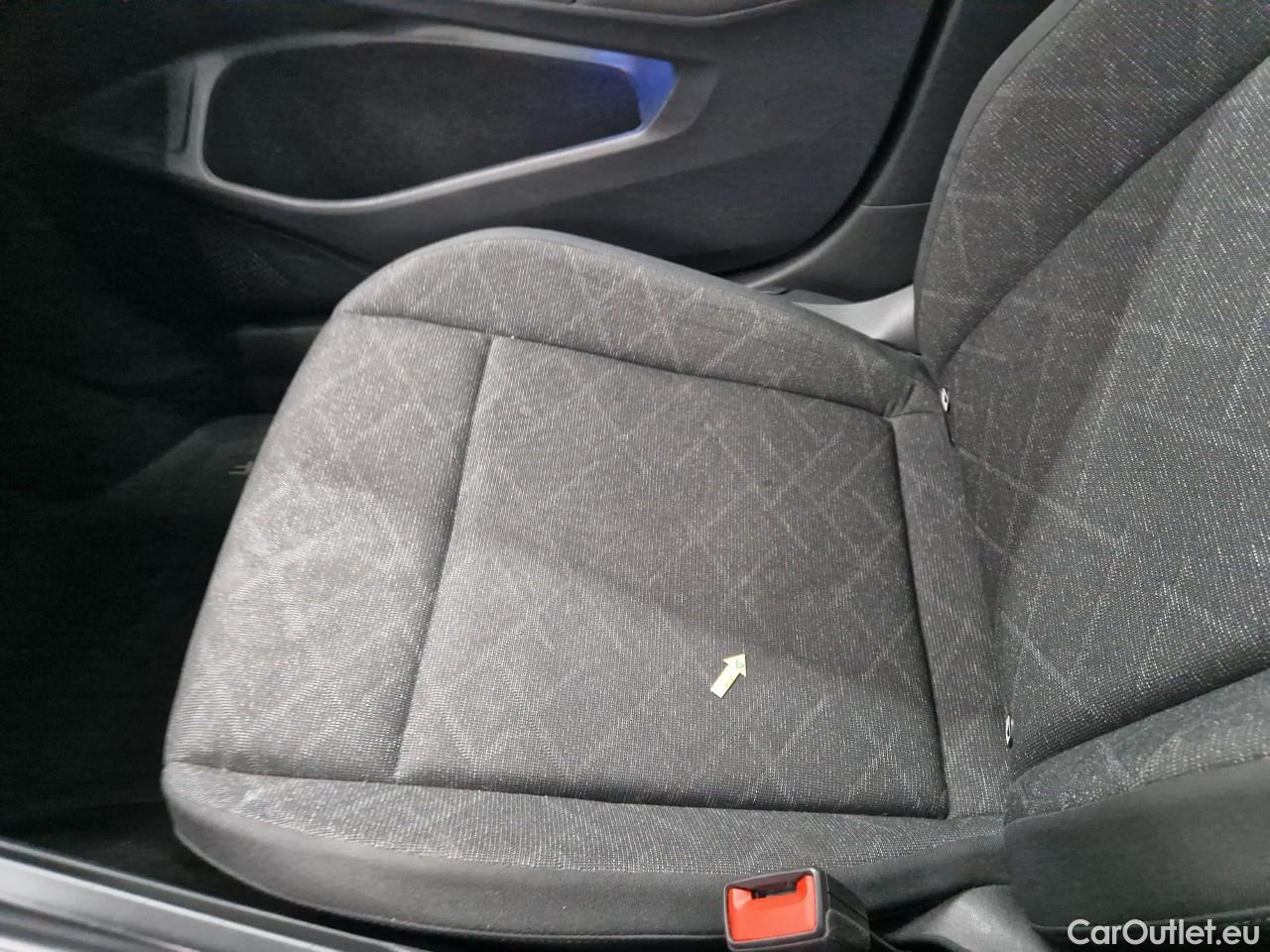  Volkswagen  Golf  2.0 TDI 116HP DSG Life Variant #36