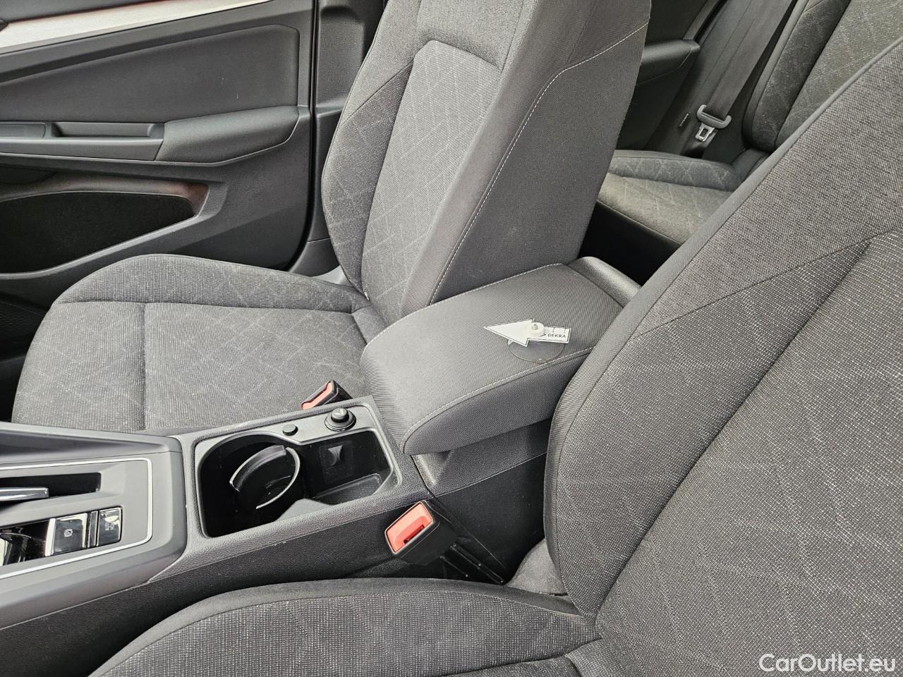  Volkswagen  Golf  Life 1.5 eTSI ACT DSG mild-Hybrid #19