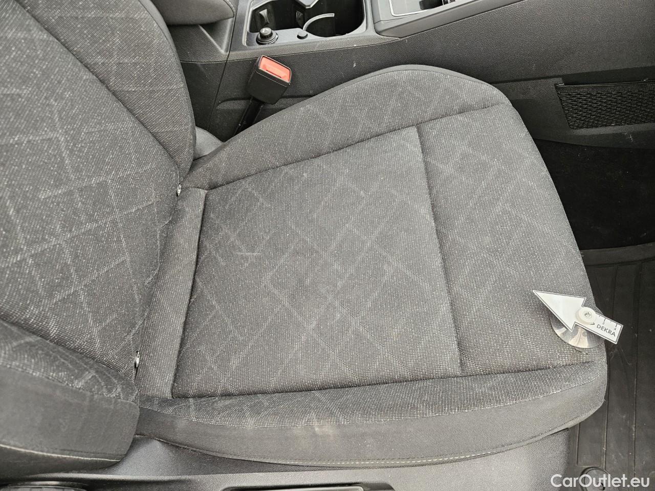  Volkswagen  Golf  Life 1.5 eTSI ACT DSG mild-Hybrid #23