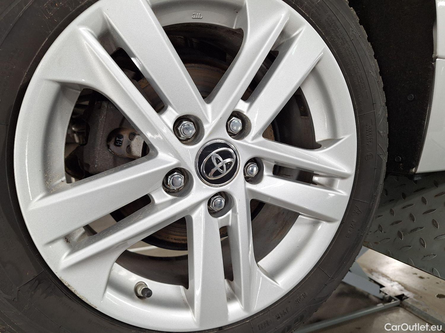  Toyota  Corolla Toyota,  TS '19, Toyota  Touring Sports 1.8 Hybrid Dynamic e #4