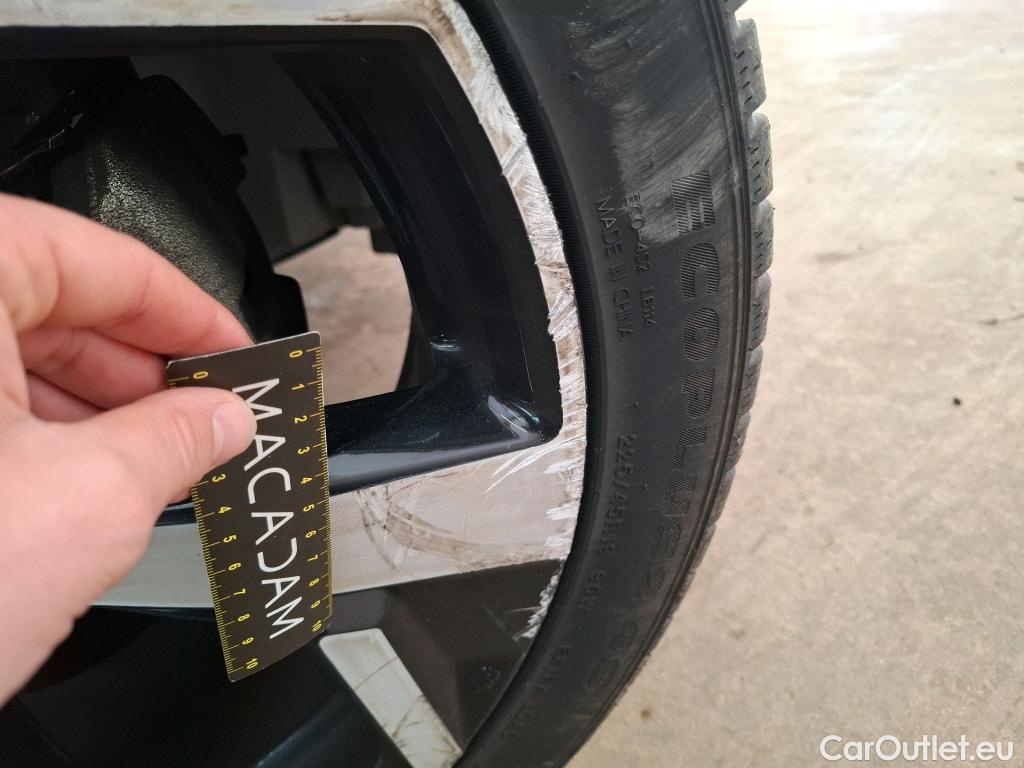  Nissan  Qashqai NISSAN  5p Crossover 1.6 DCI 130 Xtronic Drive Edition #32