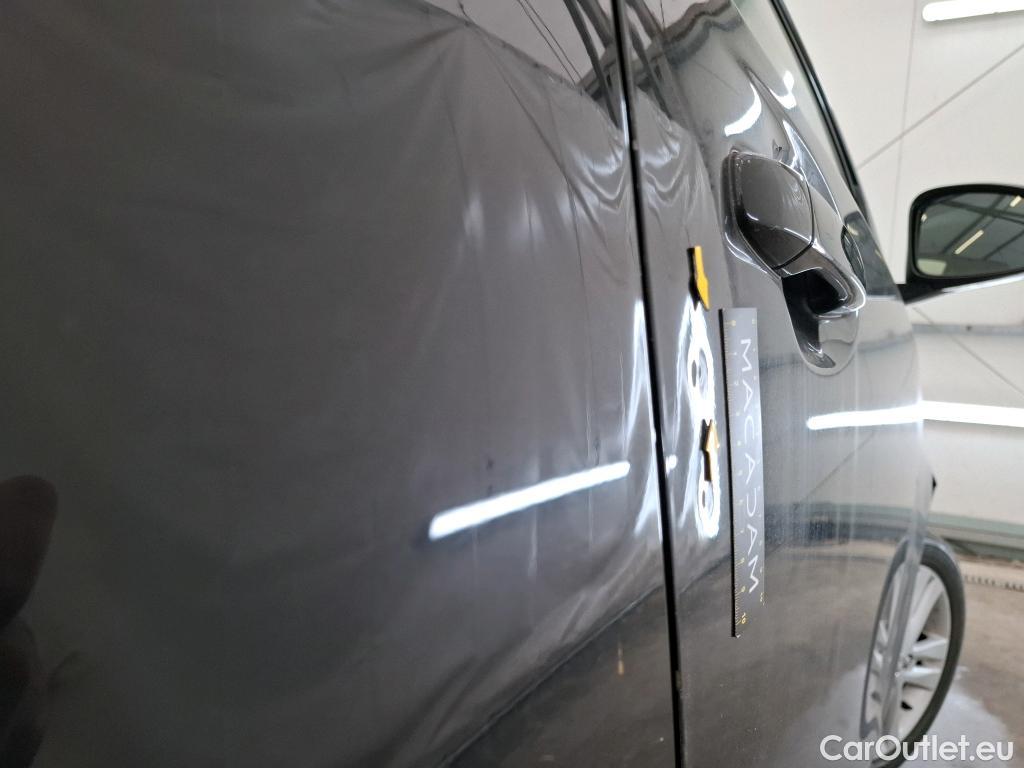  Toyota  IQ TOYOTA  3p Berline 100 VVT-i MultiDrive Iconic Pack #47