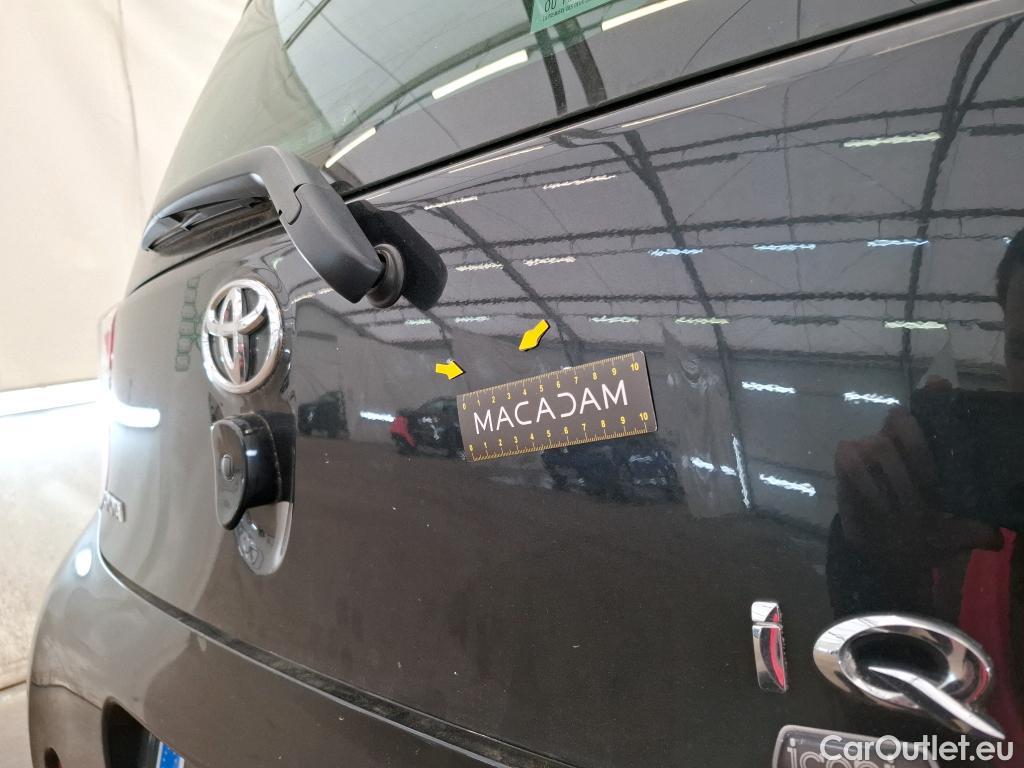  Toyota  IQ TOYOTA  3p Berline 100 VVT-i MultiDrive Iconic Pack #44