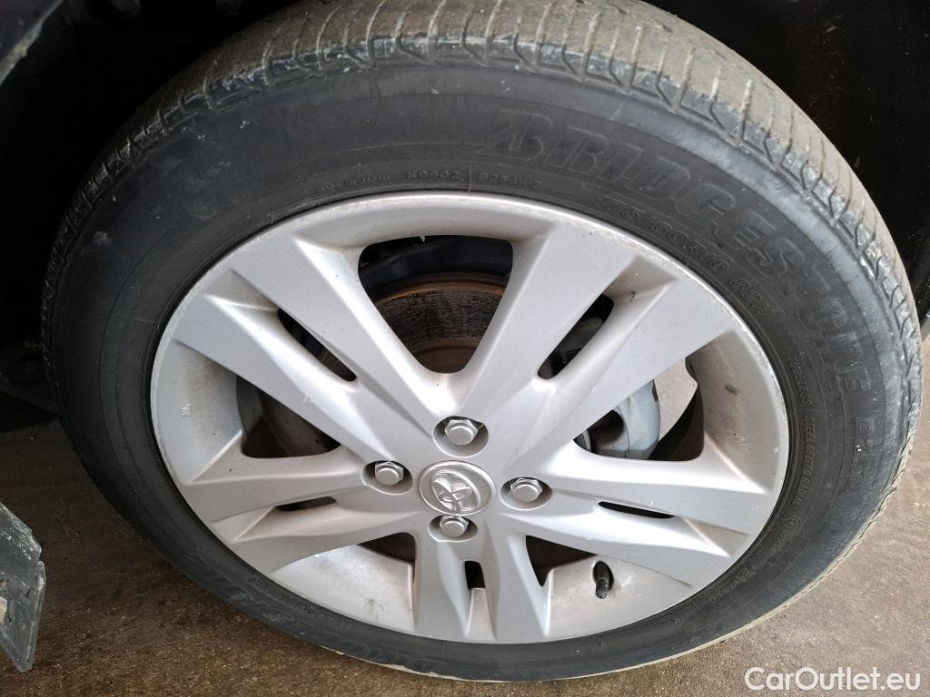  Toyota  IQ TOYOTA  3p Berline 100 VVT-i MultiDrive Iconic Pack #26