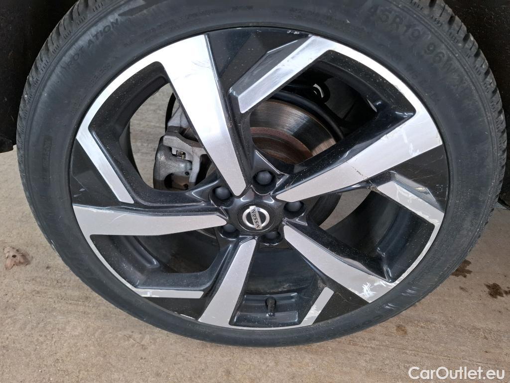  Nissan  Qashqai NISSAN  5p Crossover 1.6 DCI 130 Xtronic Drive Edition #37