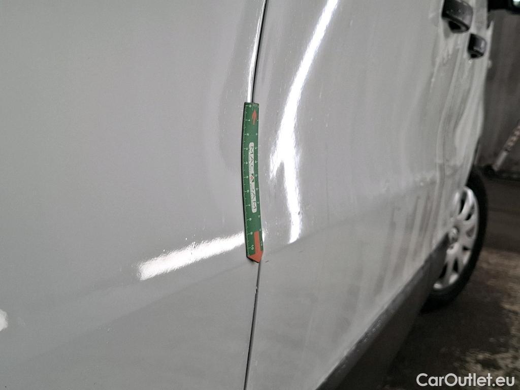  Renault  Trafic RENAULT  4p Combi Zen L2 Energy dCi 125 8 places #14