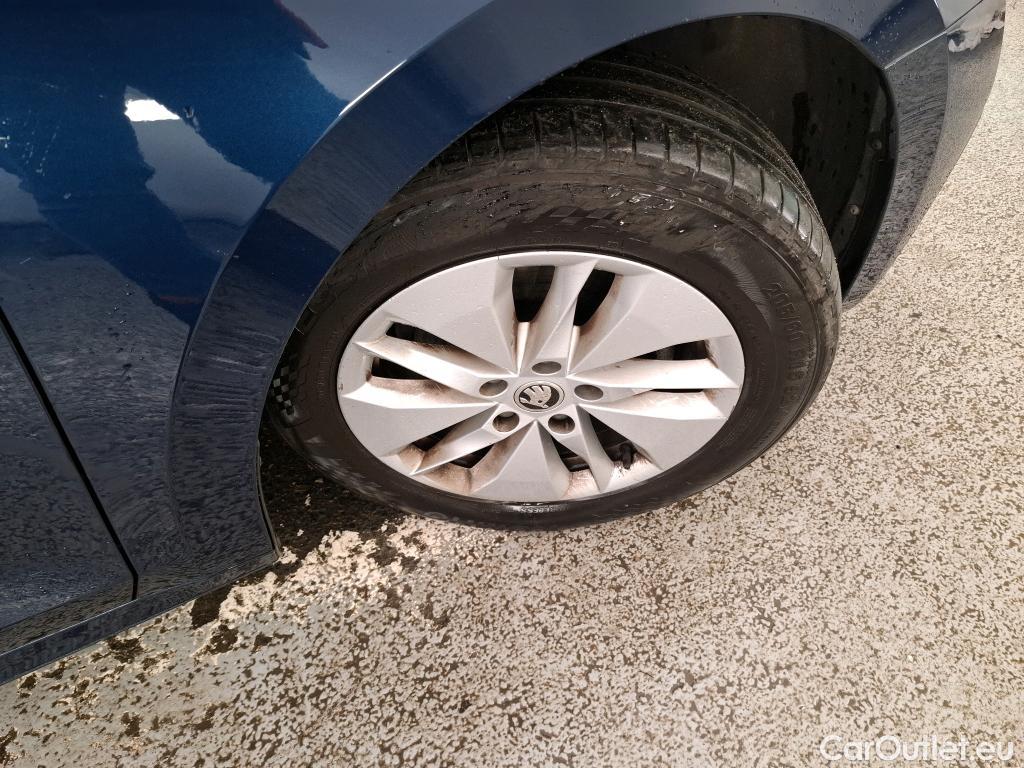  Skoda  Octavia  Break Business 2.0 TDI 150CV BVA7 E6d #25