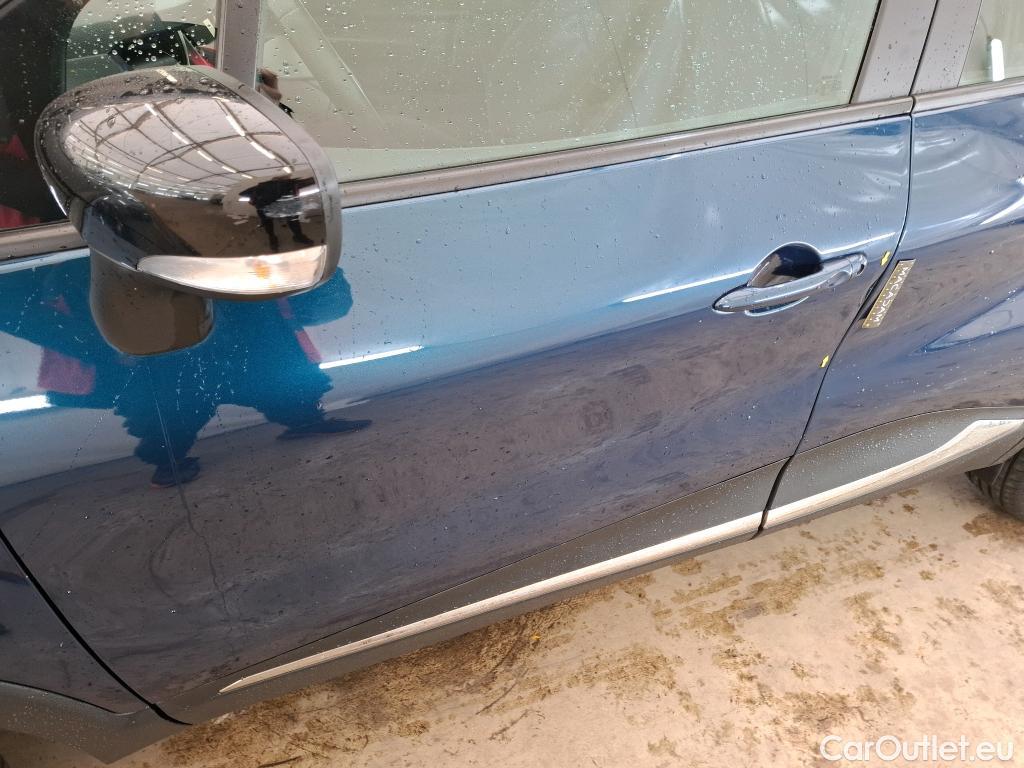  Renault  Captur RENAULT  / 2017 / 5P / Crossover Business dCi 90 #1