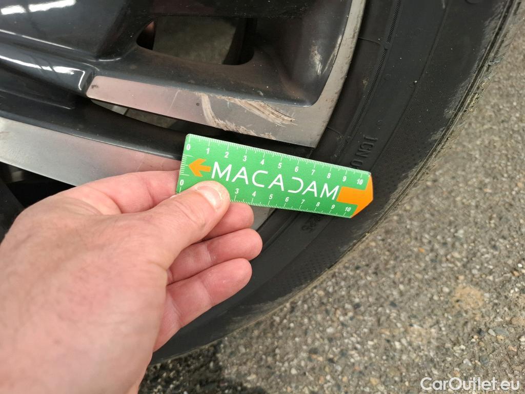  Peugeot  5008  GT Line 1.5 HDi 130CV BVA8 E6dT #9