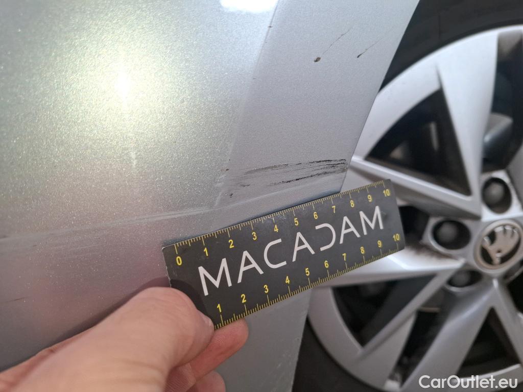  Skoda  Fabia  Ambition 1.0 MPI 80CV BVM5 E6d #24