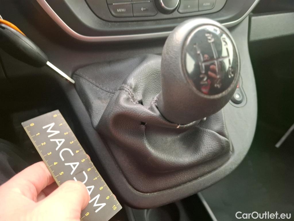  Renault  Kangoo  Express Maxi Extra (Série Spéciale) 1.5 dCi 90CV BVM5 E6 #36