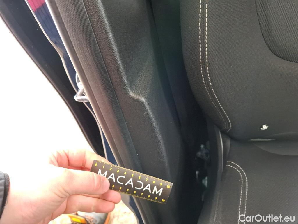  Renault  Captur RENAULT  / 2017 / 5P / Crossover Business dCi 90 #12