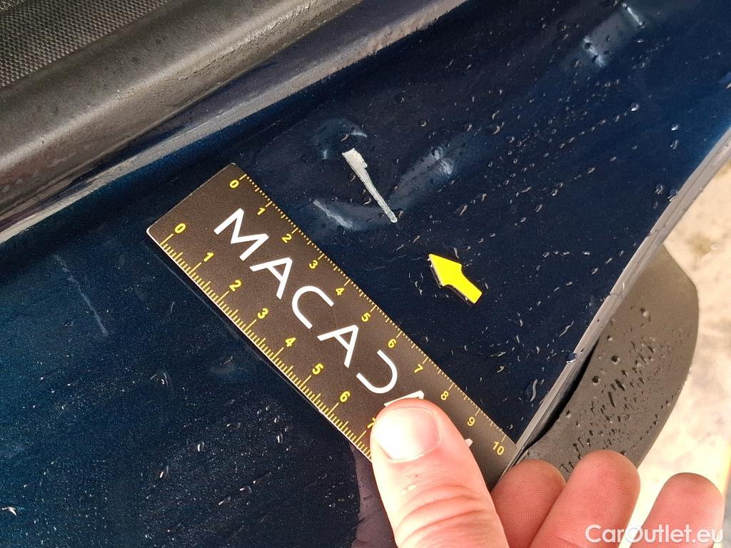  Renault  Captur RENAULT  / 2017 / 5P / Crossover Business dCi 90 #11