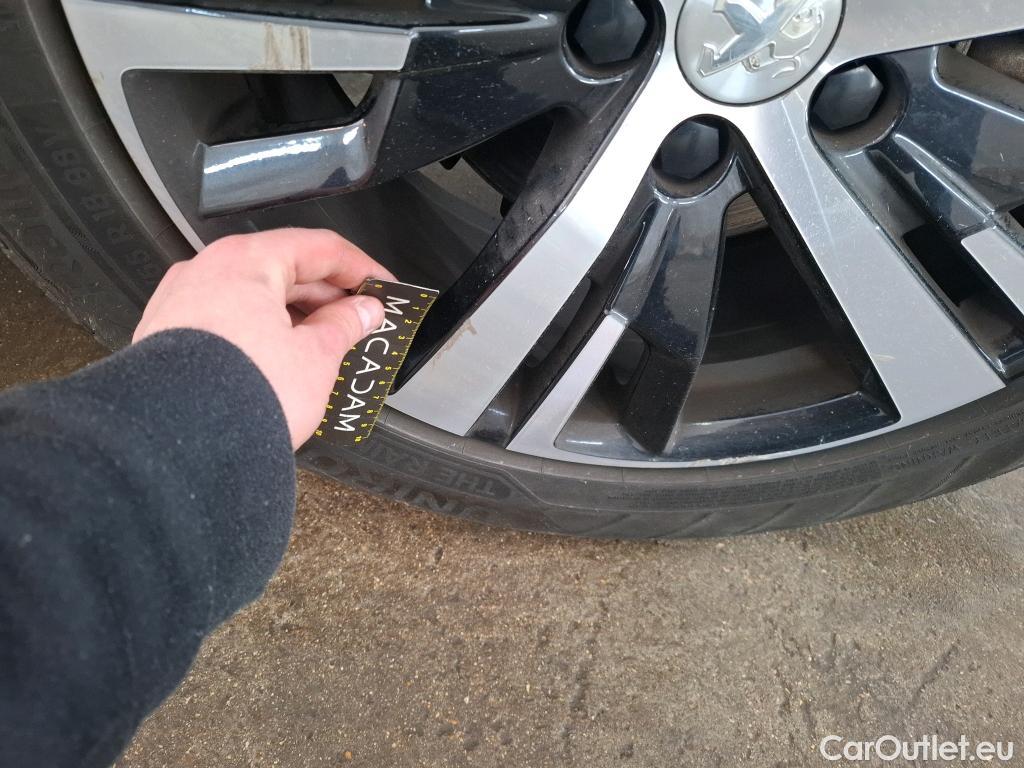  Peugeot  5008  Allure Business 1.2 PureTech 130CV BVA8 7 Sieges E6d #56