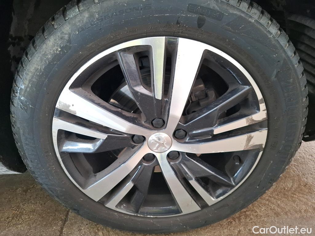  Peugeot  5008  Allure Business 1.2 PureTech 130CV BVA8 7 Sieges E6d #61