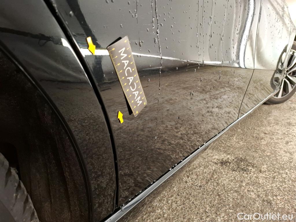  Mercedes  A-Klasse MERCEDES-BENZ Classe A Compact / 2018 / 5P / Berline A 200 d Business Line 8G-DCT #2