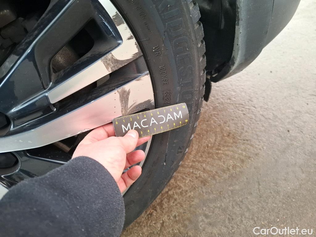  Peugeot  5008  Allure Business 1.2 PureTech 130CV BVA8 7 Sieges E6d #64