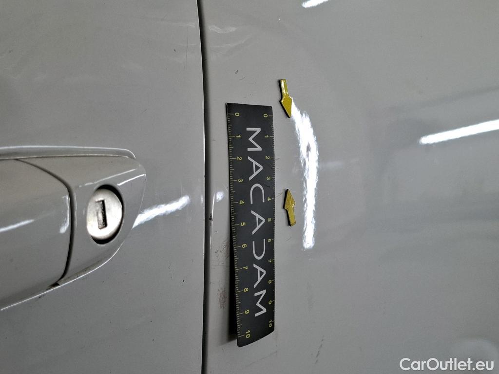  Citroen  C3  Feel Pack 1.2 PureTech 80CV BVM5 E6d #9