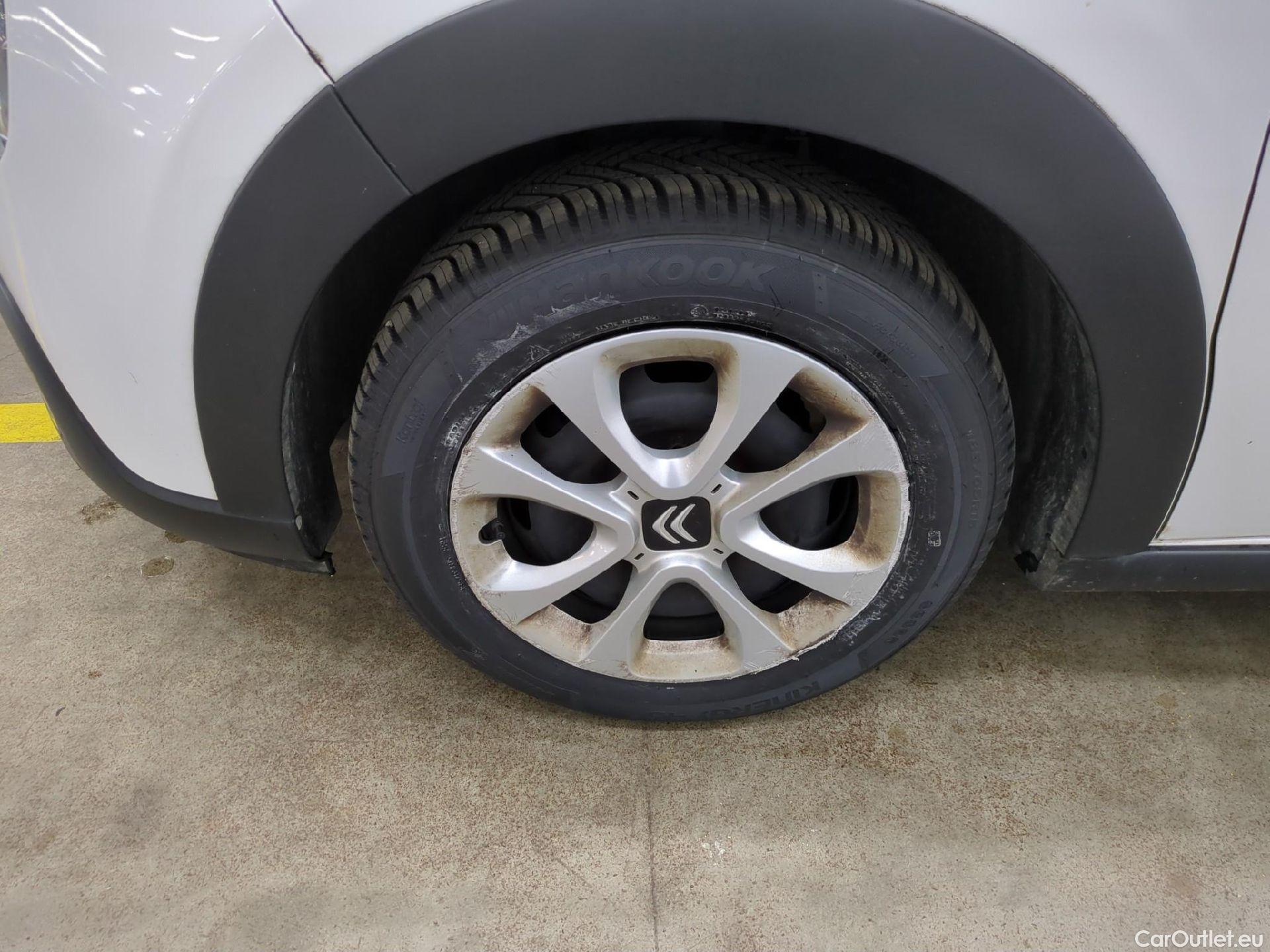  Citroen  C3  Société Feel 1.5 BlueHDI 100CV BVM5 E6dT #5