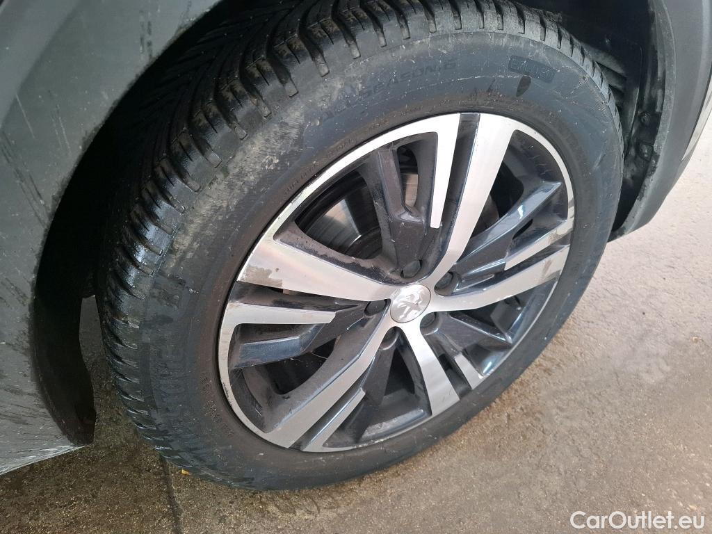  Peugeot  5008  Allure Business 1.2 PureTech 130CV BVA8 7 Sieges E6d #40