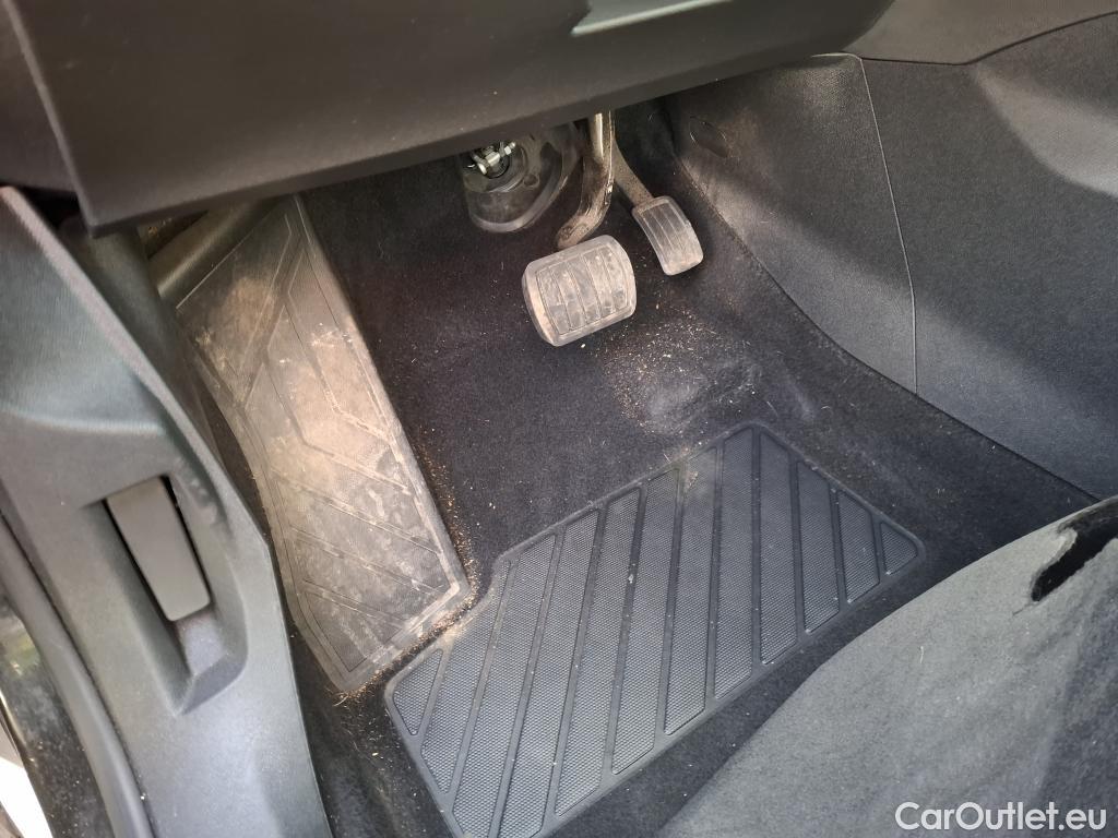  Peugeot  5008  Allure Business 1.2 PureTech 130CV BVA8 7 Sieges E6d #77